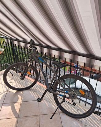 bicicletta Rockrider Five.Zero