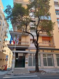 Ampio e signorile appartamento in zona centrale