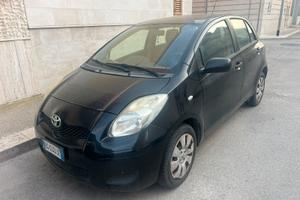 Toyota Yaris unico proprietario