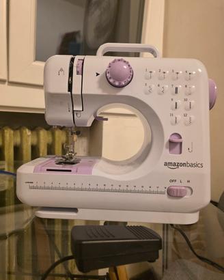 Macchina da cucire AmazonBasics compatta