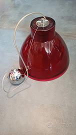 Lampadario di vetro di design rosso
