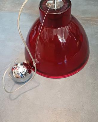Lampadario di vetro di design rosso