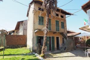 CASA INDIPENDENTE A COSSATO