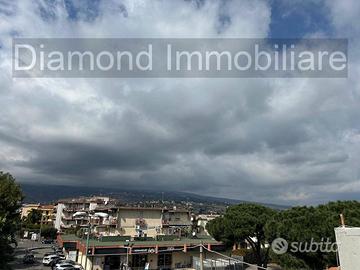 Casa singola con terrazza a Giarre