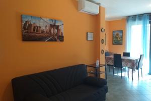 Bilocale Arredato e Climatizzato con Posto Auto