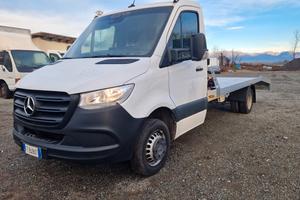 Mercedes Benz Carroattrezzi