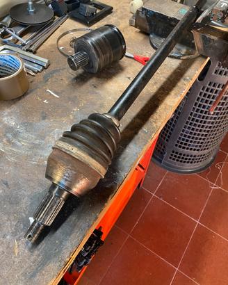 Semiasse giunto esterno dietro rzr 1000