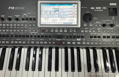 Tastiera korg pa900