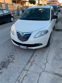 Lancia ypsilon 1.3 multijet