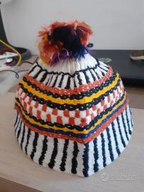 Cappello etnico con  vari colori