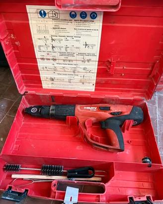 Inchiodatrice a polvere Hilti DX 460 con valigetta