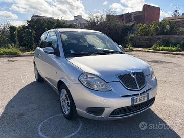 Lancia Ypsilon 1.2 Argento
