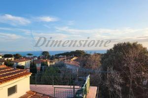 Appartamento di 80 m² con 4 locali e box auto a Ro