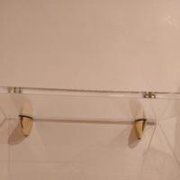 mensole in plexiglass con supporti