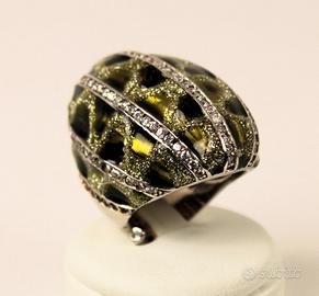 Anello in argento massiccio con pietre