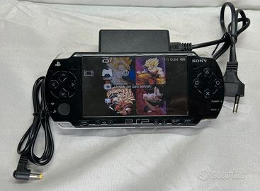 Sony PSP 2004 Nera Console Portatile + Caricatore