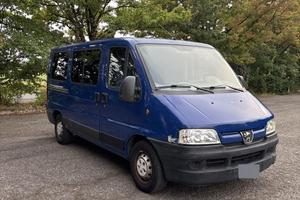 PEUGEOT Boxer 330M 2.8 HDi cat EGR PM Combi Pack