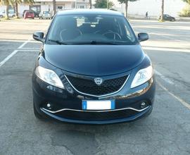 Lancia Ypsilon 1.2 69 CV 5 porte Gold