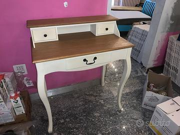Scrittoio 3 cassetti color crema
