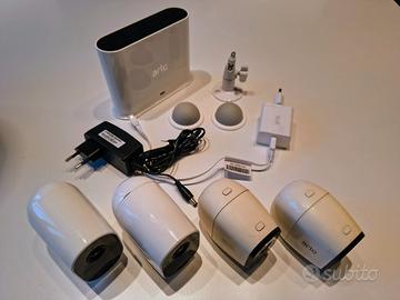 Kit videocamere Arlo con centralina