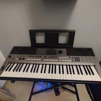 Yamaha psr e443