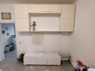 Parete attrezzata sospesa, moderna e capiente
