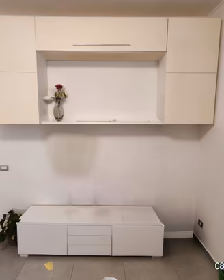 Parete attrezzata sospesa, moderna e capiente