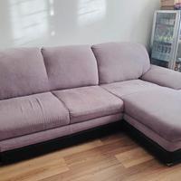 Divano chaise  long.