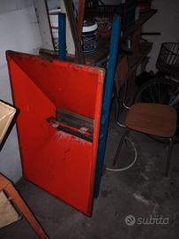 Pigiatrice per uva manuale