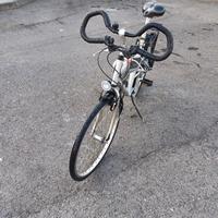 Bicicletta elettrica a pedalata assistita Mercedes