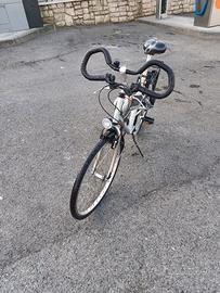 Bicicletta elettrica a pedalata assistita Mercedes