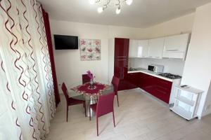 Lido degli estensi bilocale frontemare