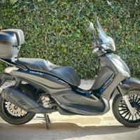 Piaggio Beverly 350 Police