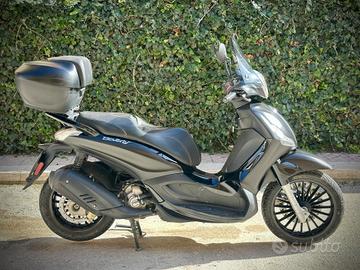 Piaggio Beverly 350 Police
