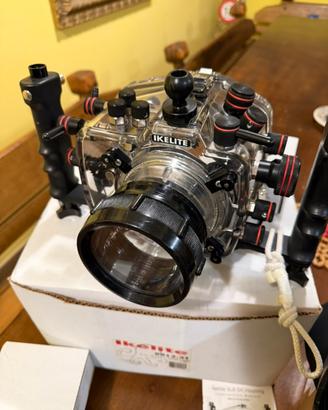 Custodia subacquea IKELITE + Nikon D300s