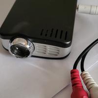 videoproiettore tascabile