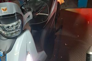 Piaggio beverly 310 