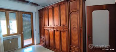 camera da letto in legno massiccio 