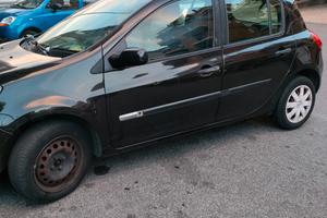 Renault Clio benzina anno 2006 