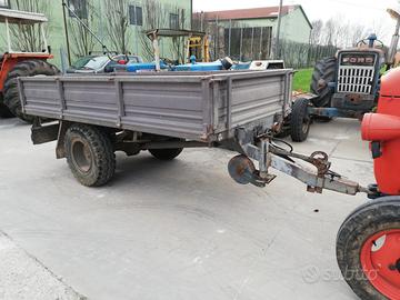 Rimorchio. Con Trazione. Fisso. 