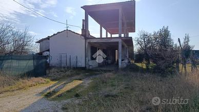 CASA DI CORTE A ALATRI