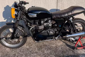 Triumph Bonneville  T 100 Carburatori