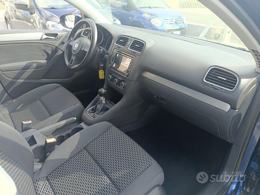 Volkswagen Golf 2010 photo 5