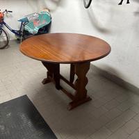 Tavolo rotondo pieghevole