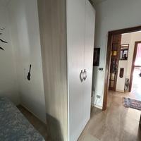 Armadio piu comodino abbinato