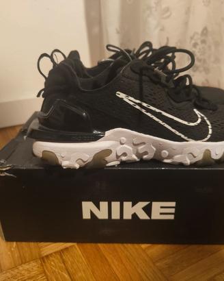 scarpe Nike react vision 