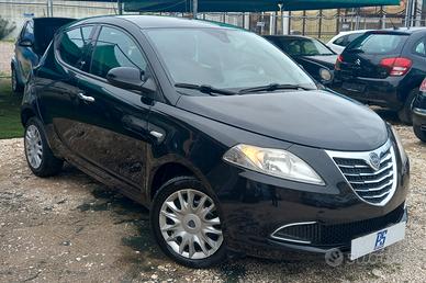 Lancia Ypsilon 1.3 MJT 16V 95 CV 5 porte S&S Silve