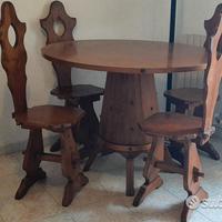 Tavolo tirolese rotondo