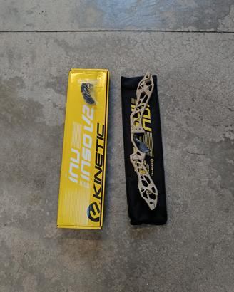 Arco Ricurvo Riser Kinetic Invinso V2 25 NUOVO 