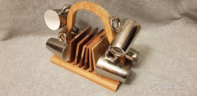 Set tazzine da caffè con piattini e porta-tazze